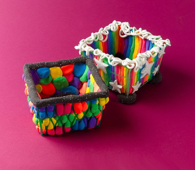 Berry Basket Gadget Keeper Craft | crayola.com