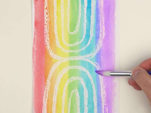 How to Make Rainbow Crayons in 5 Easy Steps - LadydeeLG