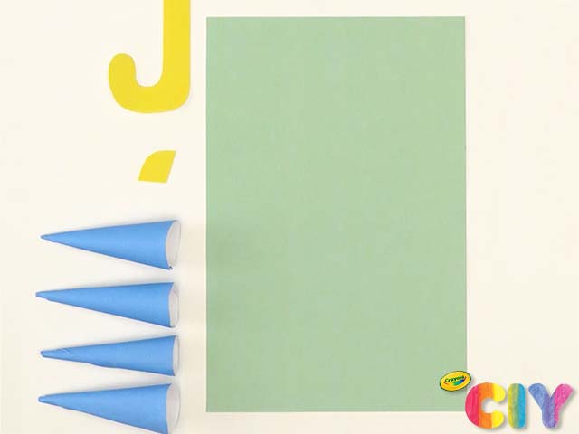 https://www.crayola.com/-/media/Crafts-New/Craft-Directions/DIY-Paper-Umbrella-Crayola-CIY_Visual-Step-4.jpg?h=480&la=en&w=640