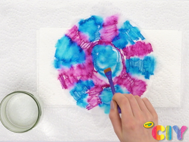 DIY Heart Mother's Day Wreath, Crafts, , Crayola CIY, DIY  Crafts for Kids and Adults