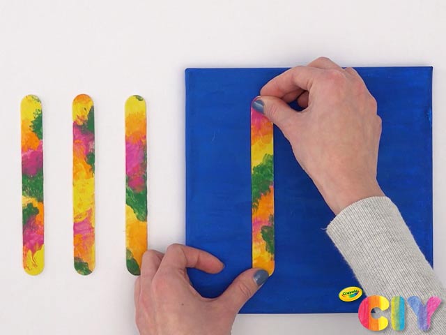Tic-Tac-Toe-Hanukkah-Game-Crayola-CIY_Visual-Step-3