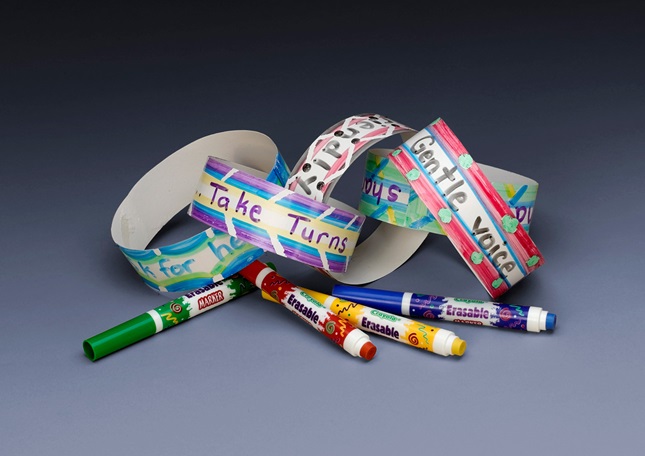 Caring Chain to Stop Bullying Craft | crayola.com