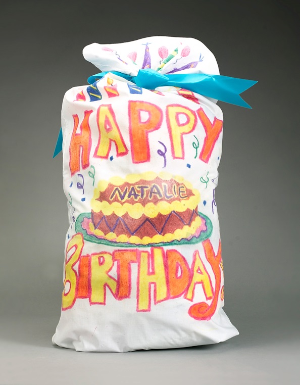 Perfect Party Present Bag Craft | crayola.com