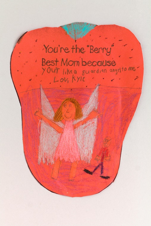 Berry Best Award Craft | crayola.com